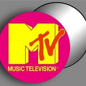 𝅺mtv Pink Mirror Makeup Artist Pop Art